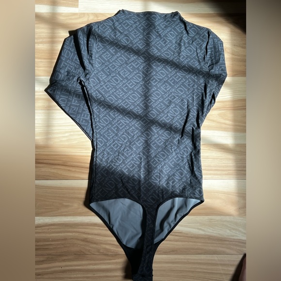 FENDI X SKIMS Long Sleeve Bodysuit in Onyx size Medium NWOT - Picture 3 of 4